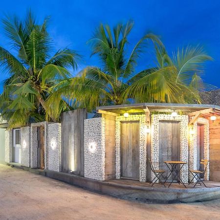 Brickwood Rasdhoo- Beach Front Exterior photo