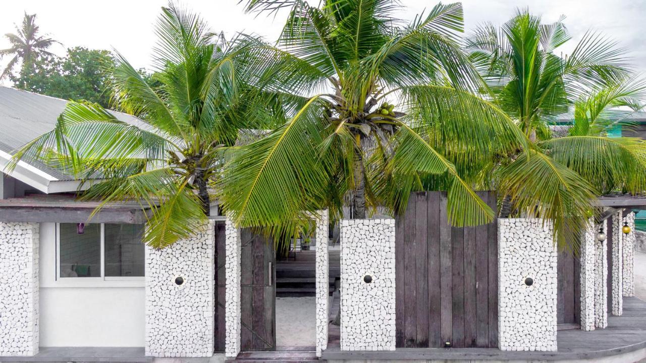 Brickwood Rasdhoo- Beach Front Exterior photo