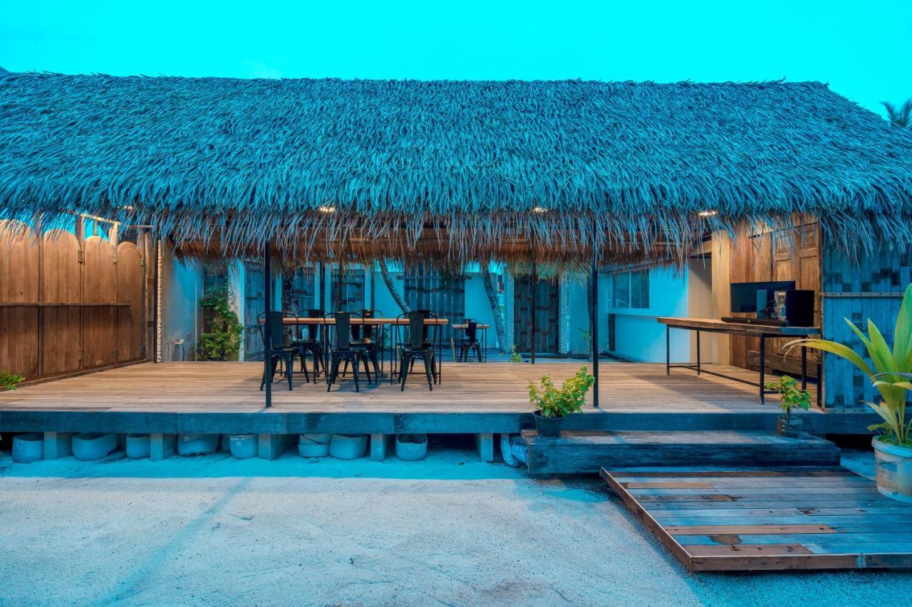 Brickwood Rasdhoo- Beach Front Exterior photo
