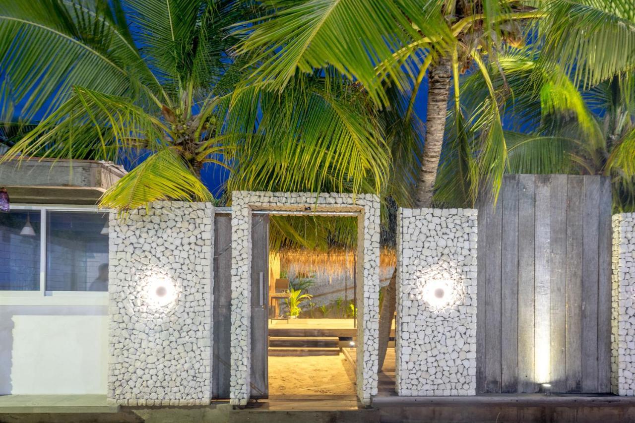 Brickwood Rasdhoo- Beach Front Exterior photo
